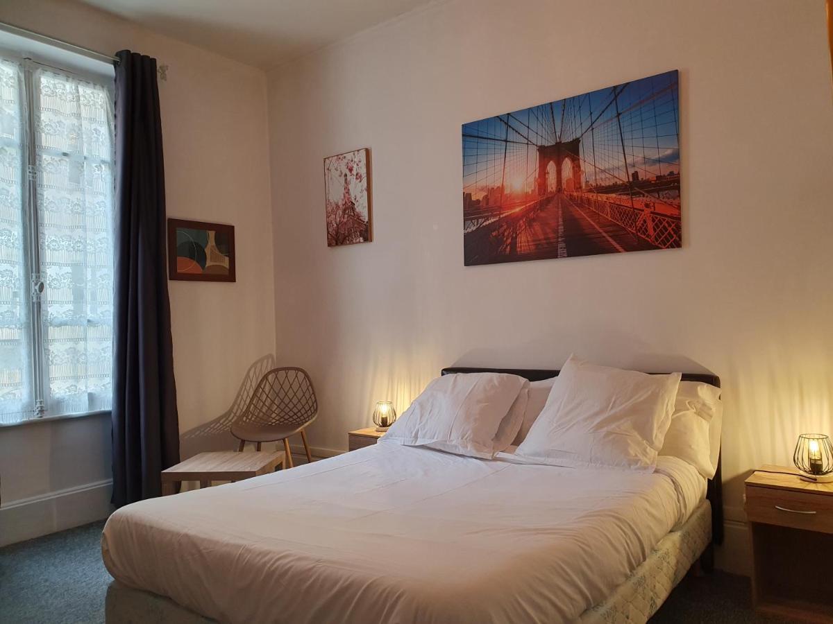 Riviera Hotel 2*