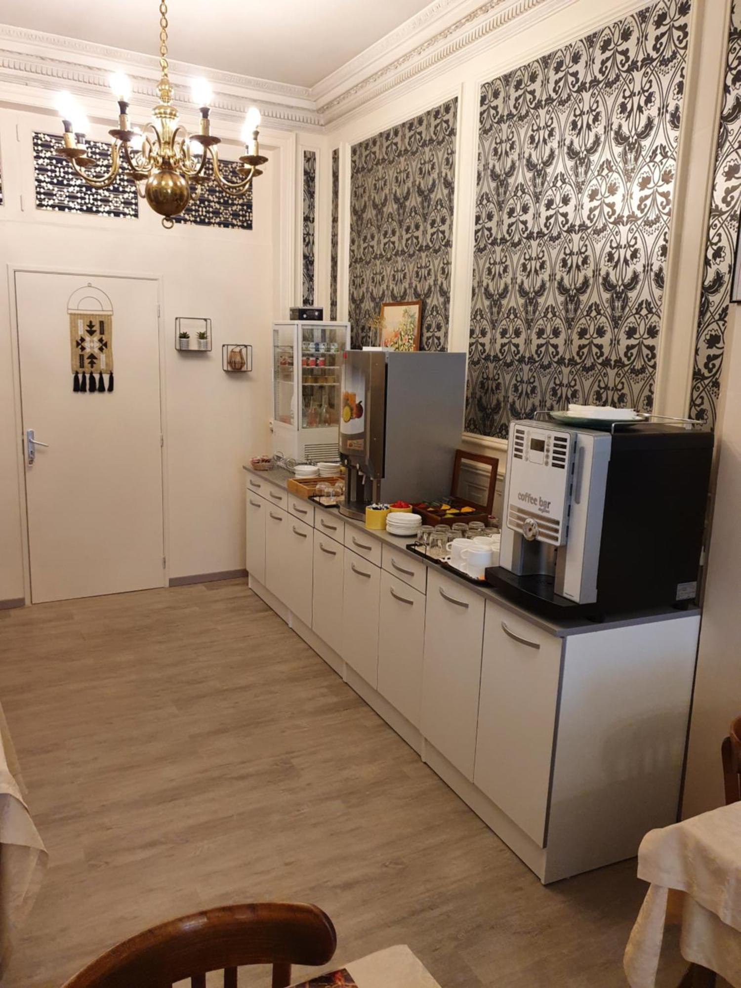 Hotel Riviera 2*